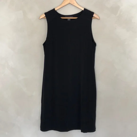 NWT Tahari solid black sleeveless shift dress - Picture 1 of 6